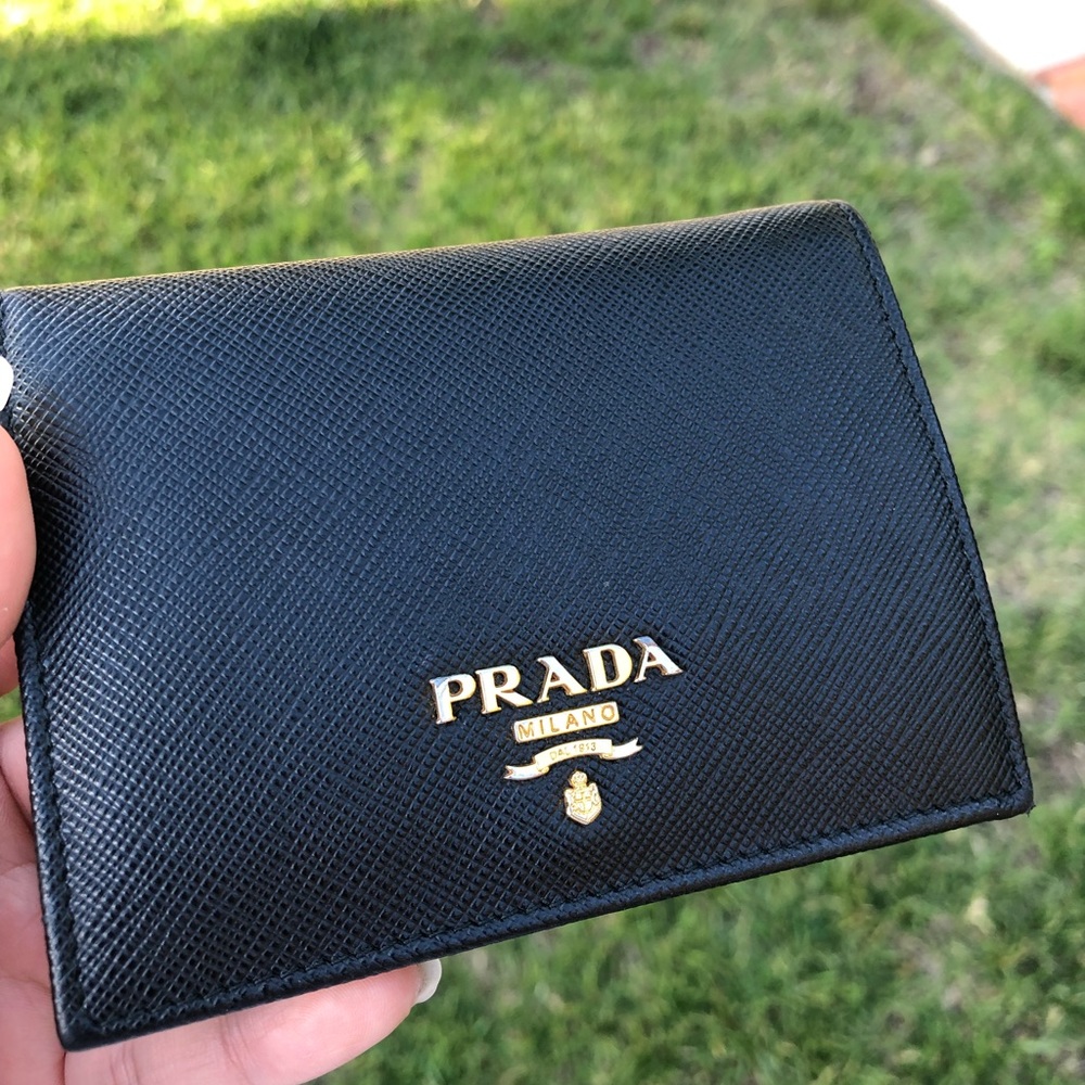 Prada saffiano leather wallet